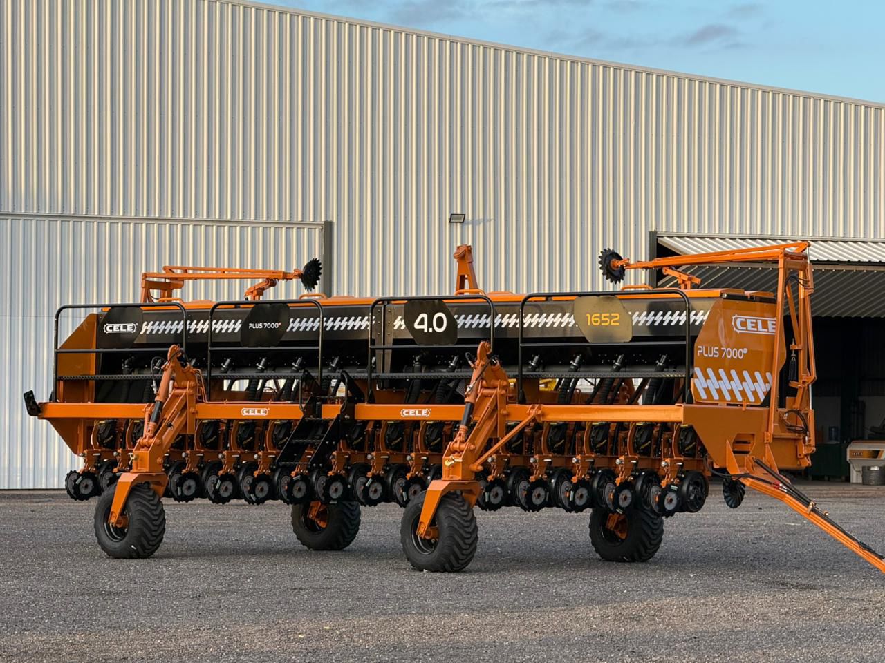 PLUS 7000 4.0