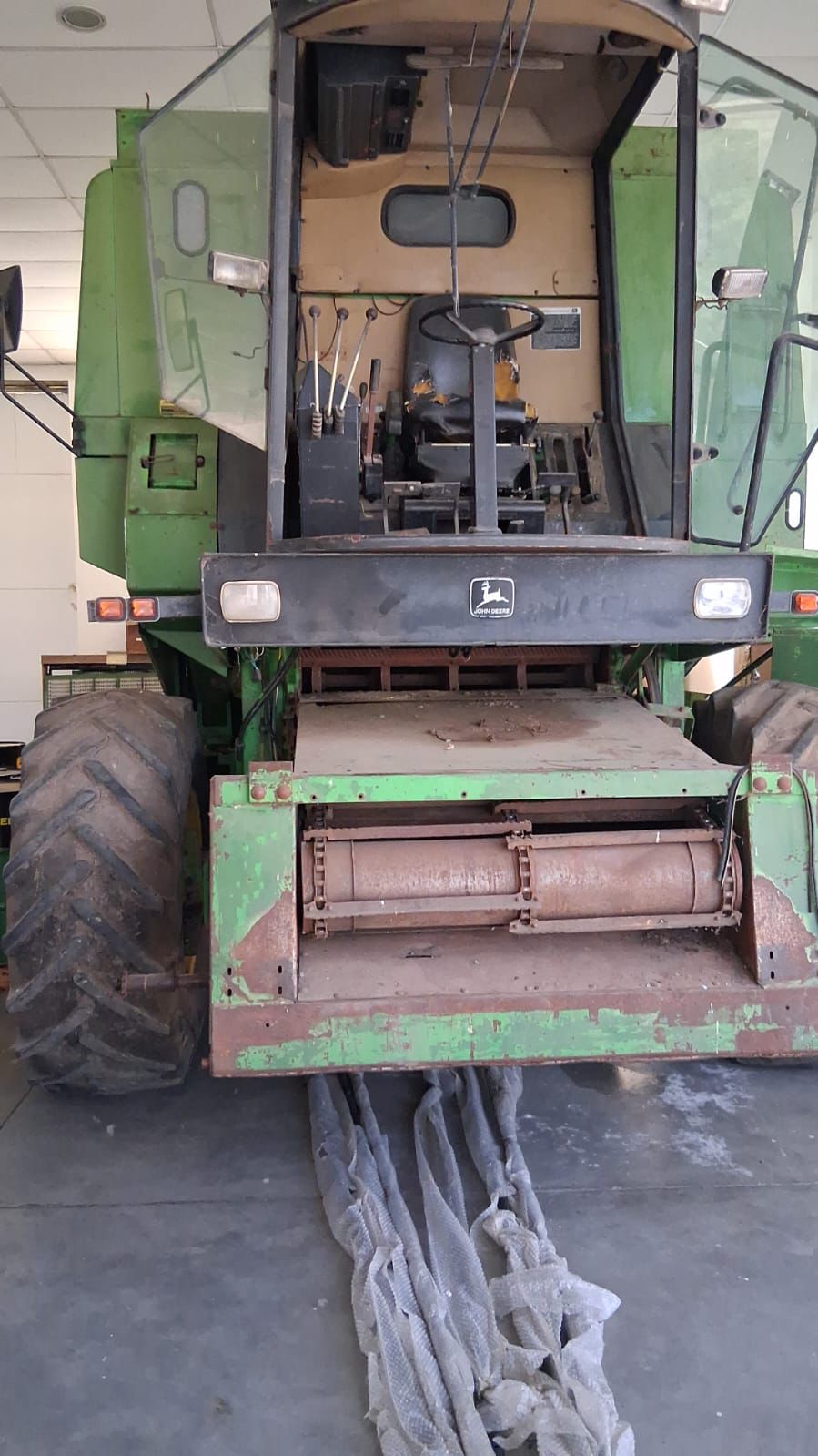 JOHN DEERE 